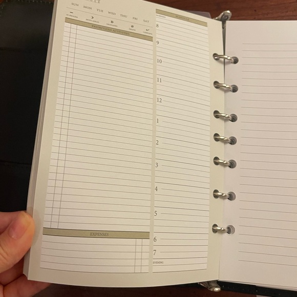 AT-A-GLANCE Undated Faux Leather Fashion Starter Set, 7 Ring, Black, Desk Size - Picture 9 of 14